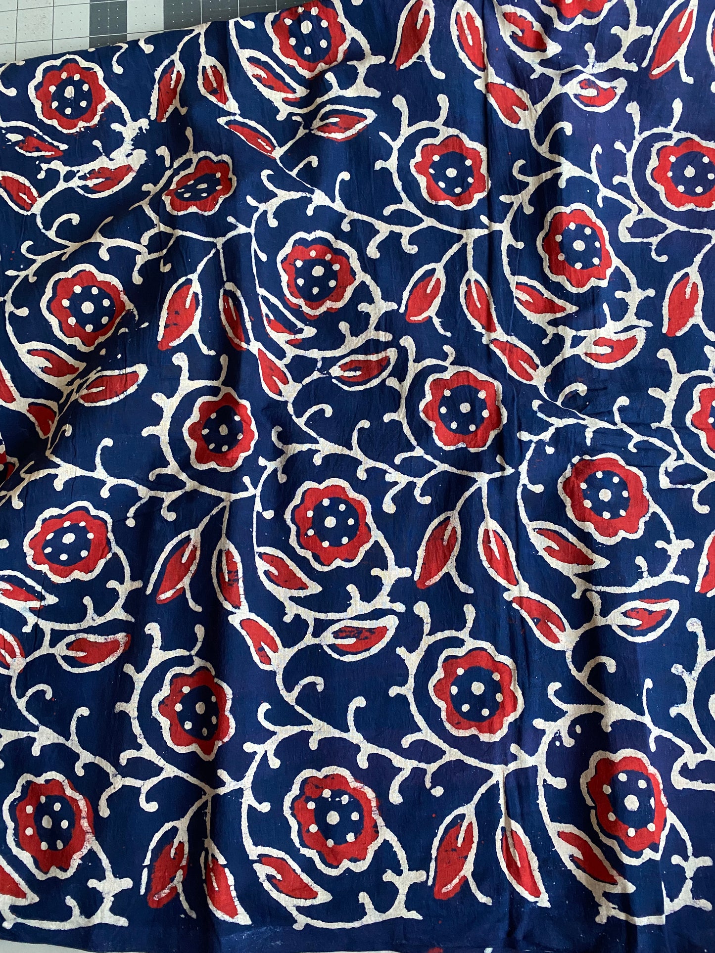 5 Yards Dark Blue and Red Flowers